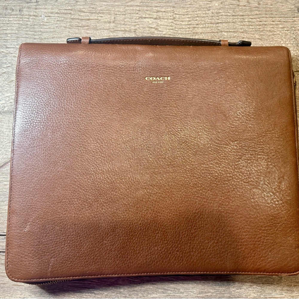 Coach Brown Leather Bi-Fold Portfolio / Notebook Organizer